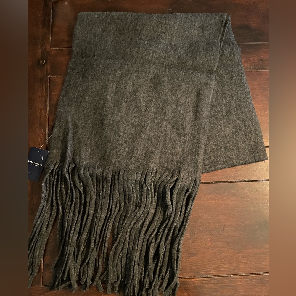NWT- Lucky Brand Charcoal Gray Scarf